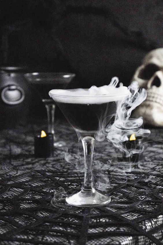 Creepy Cocktails and Wicked Snacks: Recipes for a Memorable Halloween Feast